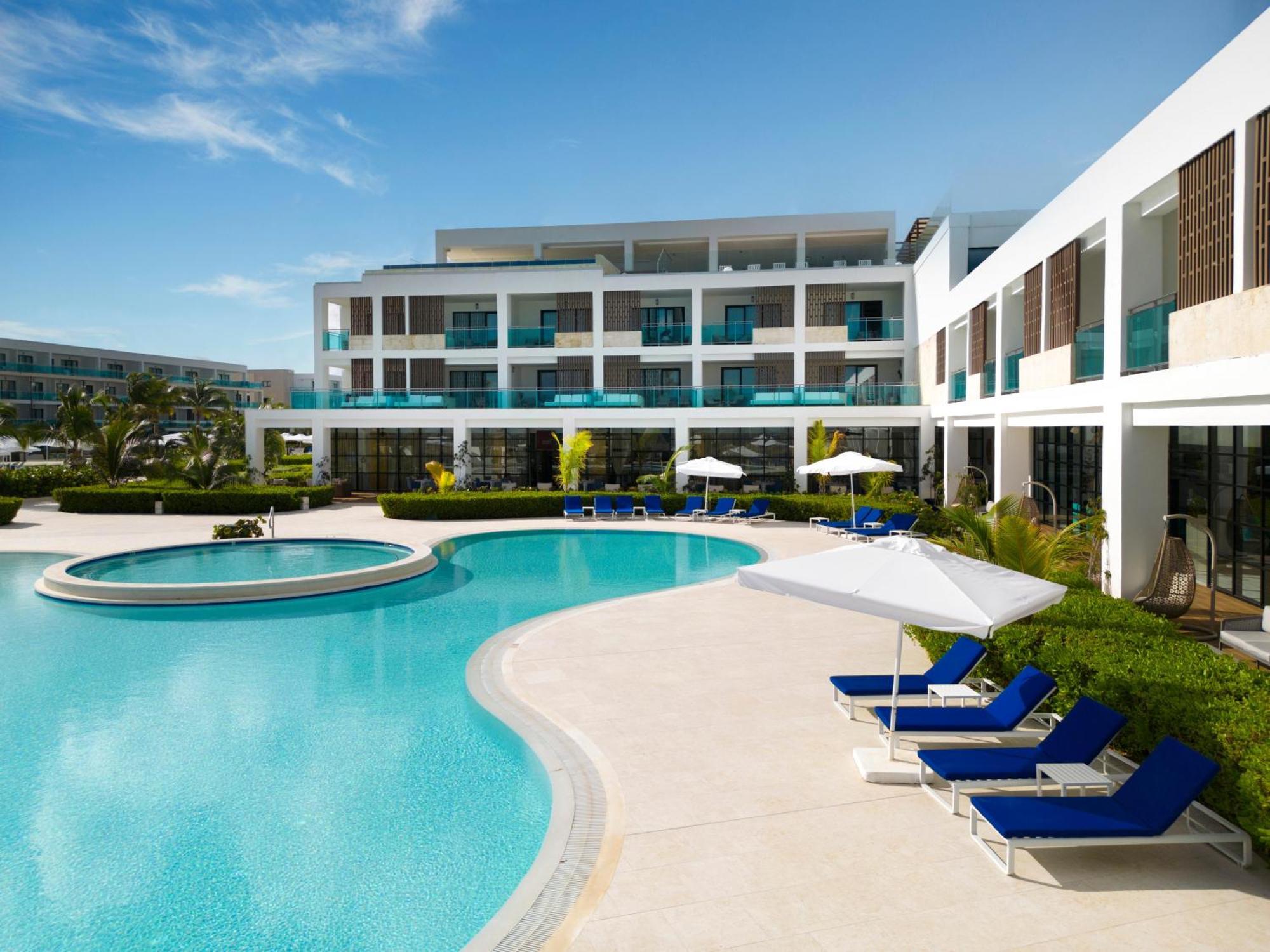 Serenade Beach&spa Resort