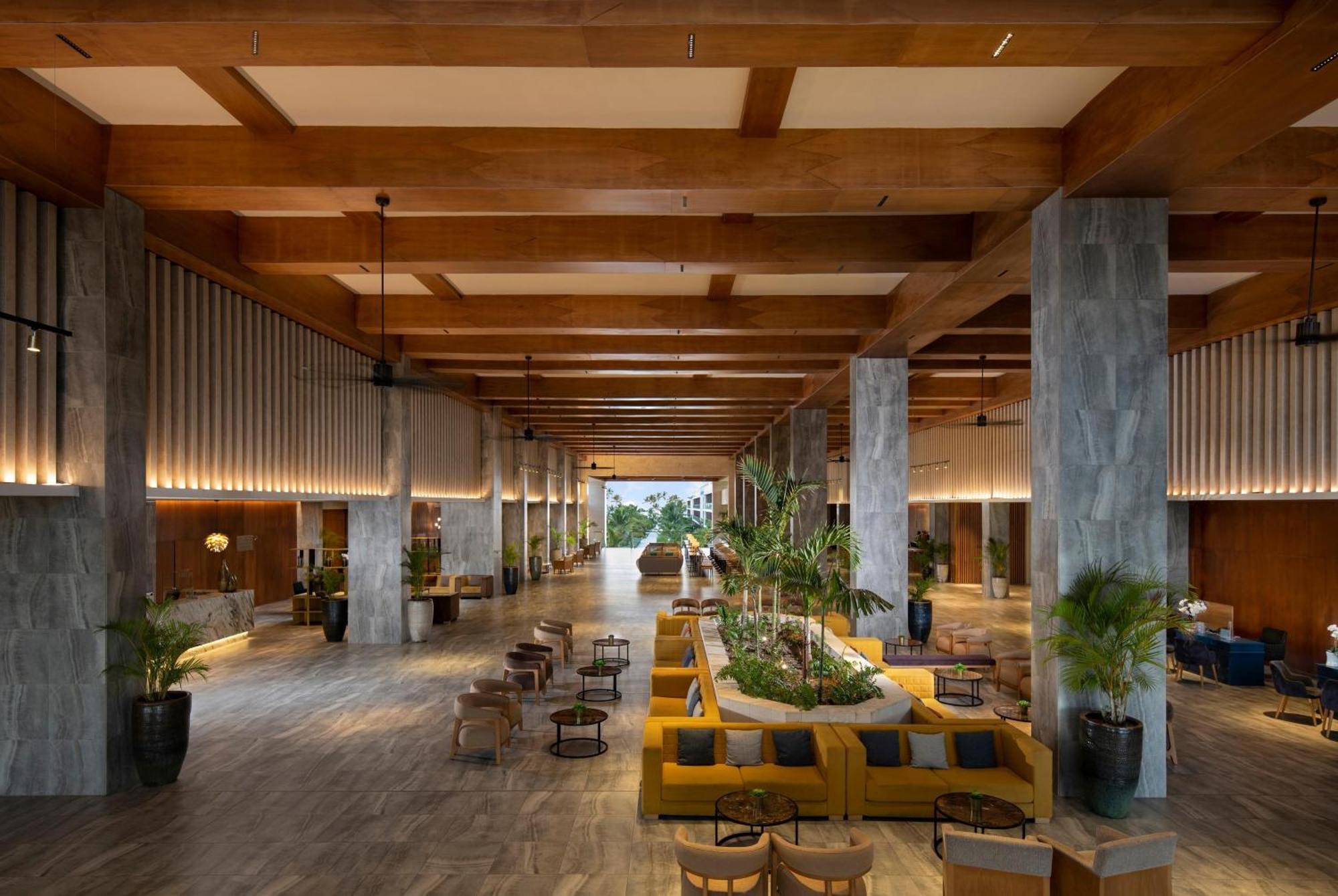 Serenade Beach&spa 5*
